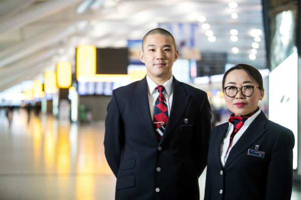 Mandarin-speaking customer service representatives-2s_meitu_1.jpg