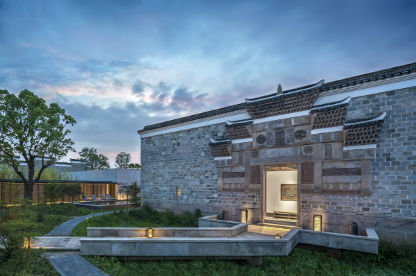 1515605856.jpg Antique Villa Exterior_High Res_14959_meitu_1.jpg