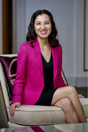 Evelyn Kang, AVP of Sales_1_meitu_2.jpg