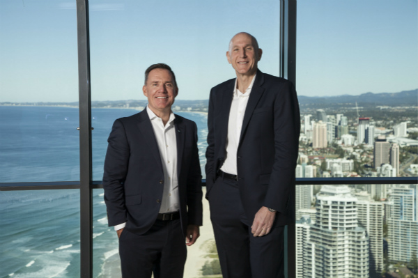 Simon McGrath COO AccorHotels Pacific and Michael Issenberg Chairman and..._meitu_1.jpg