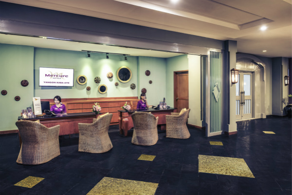 Mercure Yangon Kaba Aye - Myanmar Reception_meitu_1.jpg