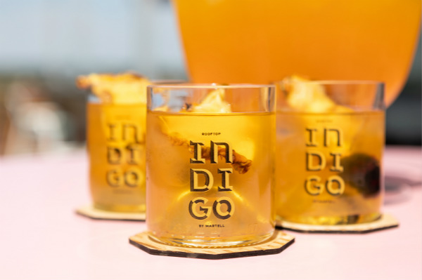 1531832440.jpg 马爹利酒庄开设“Indigo by Martell”酒吧-鸡尾酒_meitu_4.jpg