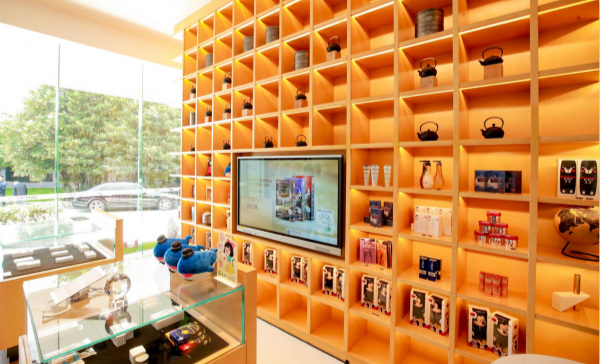 嘉虹酒店内的跨境商品体验店_meitu_1.jpg