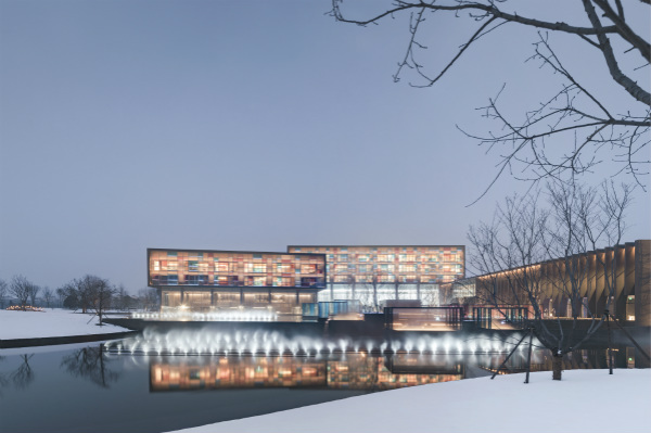 1597074359.jpg The MIST Hot Spring Hotel_Evening Exterior_View_meitu_1.jpg