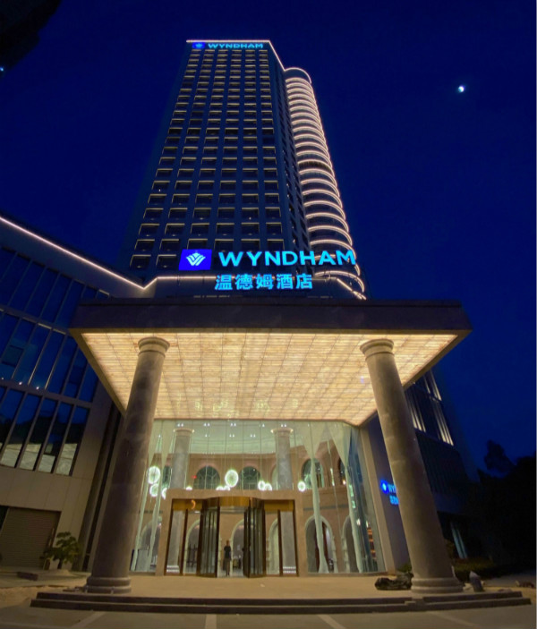 酒店外景（夜景）_meitu_2.jpg
