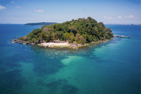 Aerial_view_of_Krabey_Island_[8360-LARGE]_meitu_1.jpg