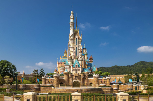 20201120_HKDL_15th Anniversary Launch Celebration_Castle of Magical Dreams 1_meitu_1.jpg