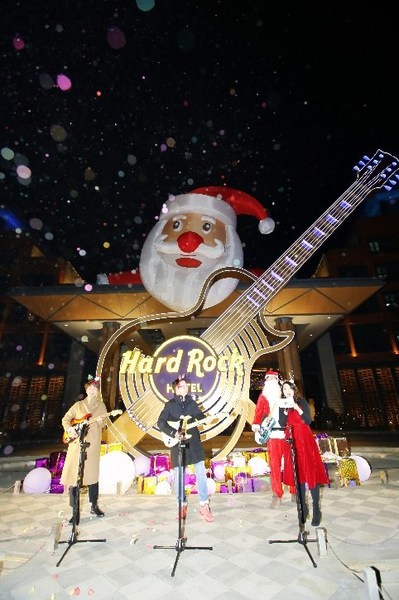 Hard Rock和MINI共同开启缤纷圣诞季