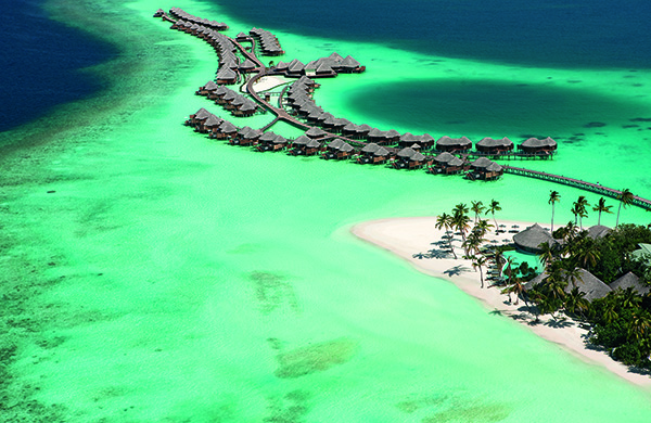 halaveli-maldives-aerial-view-9_hd-small.jpg