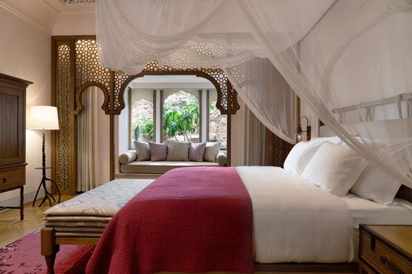 Deluxe_Barwara_Suite_bedroom2_[8902-A4]_副本.jpg