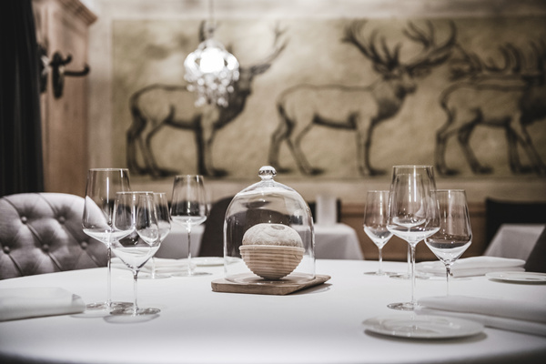 Rosa Alpina, Italy - St.Hubertus restaurant_High Res_29532_副本.jpg