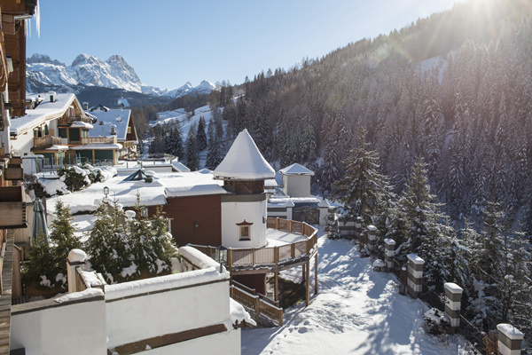 Rosa Alpina, Italy - Exterior_High Res_30825_副本.jpg