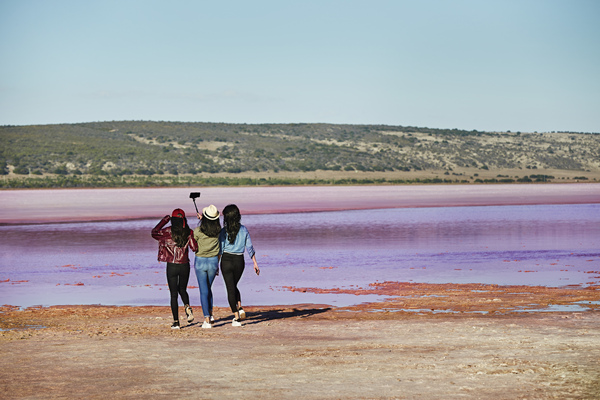 位于西澳大利亚州的赫特澙湖（Hutt Lagoon）图片来源：西澳大利亚州旅游局_副本.jpg