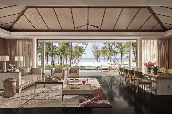 Four Bedroom Beach Pool Villa_living room_副本.jpg