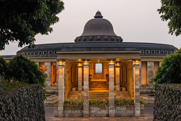 Amanjiwo, Indonesia - Entrance_Office_1197_副本.jpg