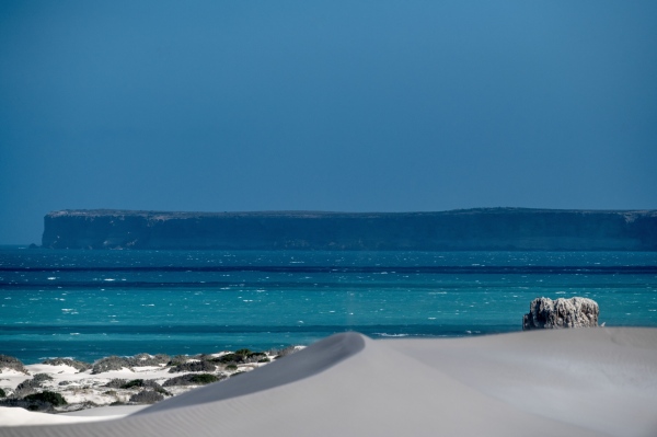 位于南澳大利亚的诺拉波（Nullarbor）图©南澳大利亚旅游局_副本.jpg