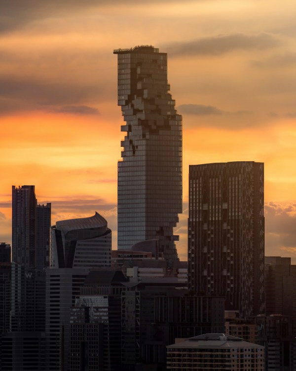 Bangkok Mahanakhon_副本.jpg