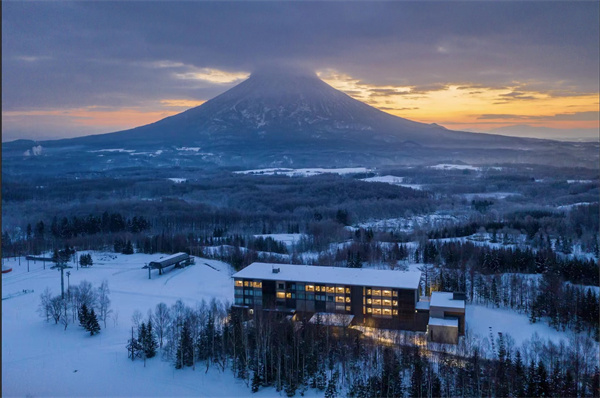 新雪谷东山度假村丽思卡尔顿隐世酒店_Higashiyama Niseko Village, a Ritz-Carlton Reserve.jpg