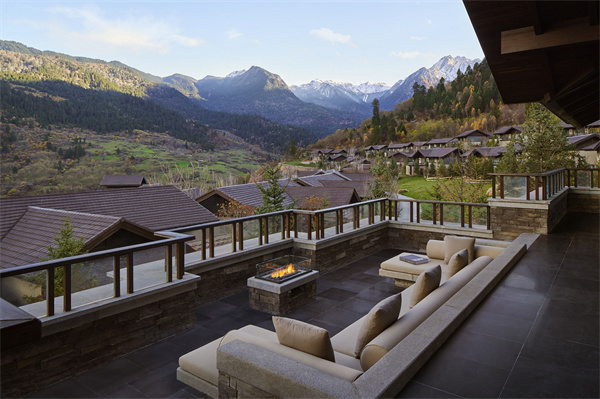 日赛谷丽思卡尔顿隐世酒店_Rissai Valley, a Ritz-Carlton Reserve.jpg