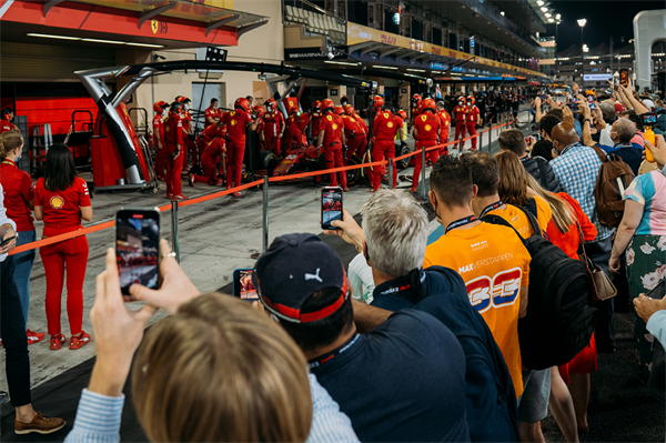 图七：F1®维修区参观（Pit Lane Walk）体验.png
