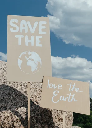 01 硬石国际集团座右铭“珍惜地球”（Save The Planet）.png
