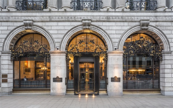 Exterior of The Wolseley on Picadilly in London_副本.jpg
