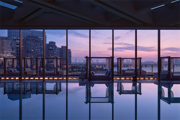 Conrad_Shenzhen_Swimming_Pool_HI-RES.jpg