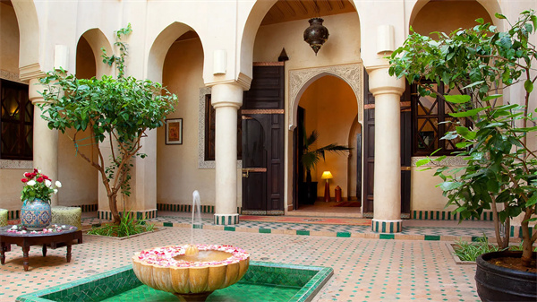 riad-dar-zaouia-patio-hero.jpg