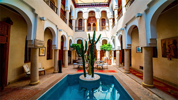 riad-lydines-patio-hero.jpg