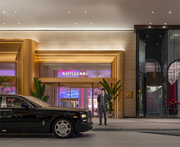 Raffles at Galaxy Macau - Doormen.jpg