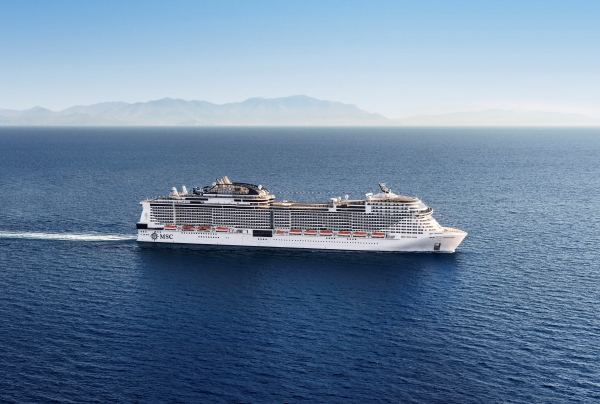 图1：MSC华彩号（MSC Virtuosa）_副本.jpg