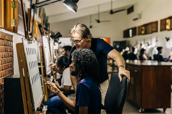 ANI Sri Lanka - ANI Art Academy - Apprentice Work with Tim Jahn.jpg