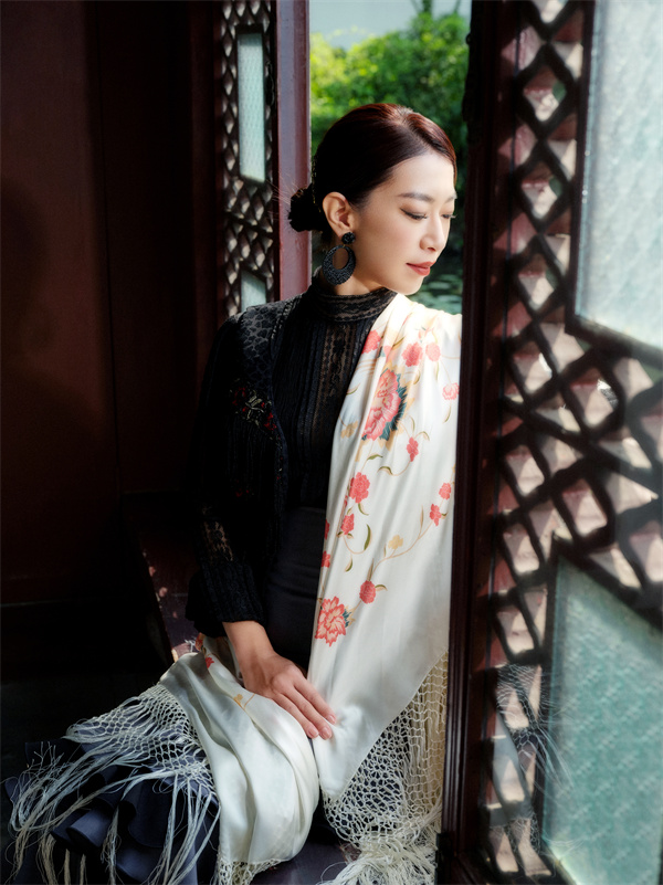 「锦绣繁花 盛美披肩」.jpg