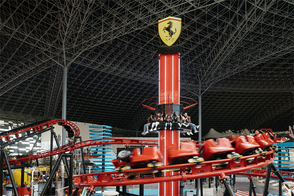 5 在阿布扎比法拉利世界 Ferrari World Abu Dhabi 享受趣味游乐设施.jpg