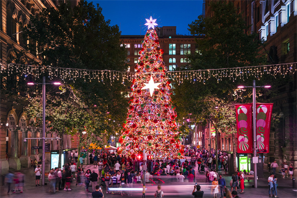 马丁广场（Martin Place）来源：新南威尔士州旅游局.jpg