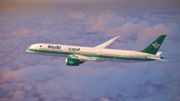 Saudia_787_AirToAir_03_v002_副本.jpg