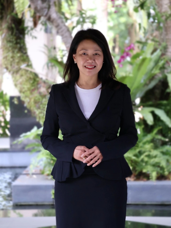 金茂三亚亚龙湾丽思卡尔顿酒店任命刘梓君女士为总经理_副本.jpg
