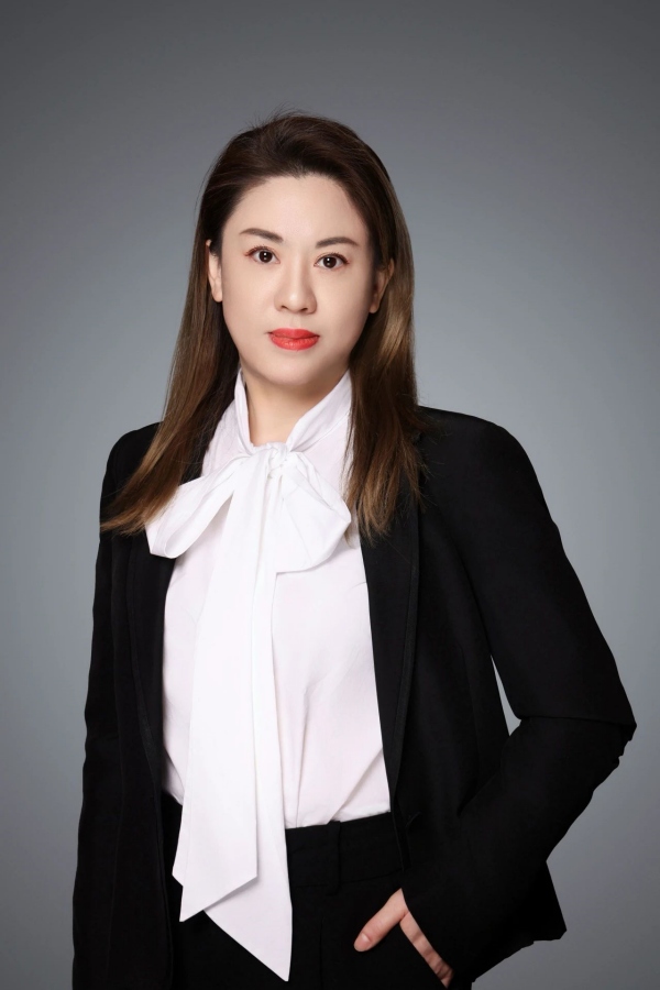 上海卓越铂尔曼及诺富特酒店群任命叶枝为酒店经理_副本.jpg