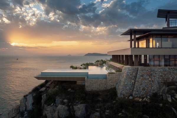 Exterior with pool.jpg