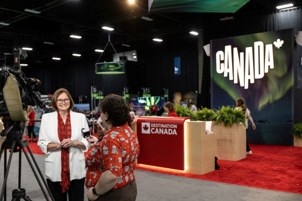 Marsha  Walden, CEO, Destination Canada_副本.jpg