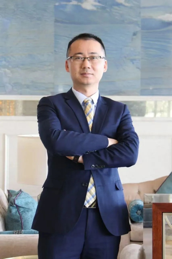 合肥皇冠假日酒店总经理戴庆丰_副本.jpg