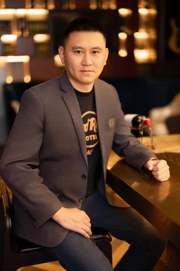 大连硬石酒店总经理聂磊_副本.jpg