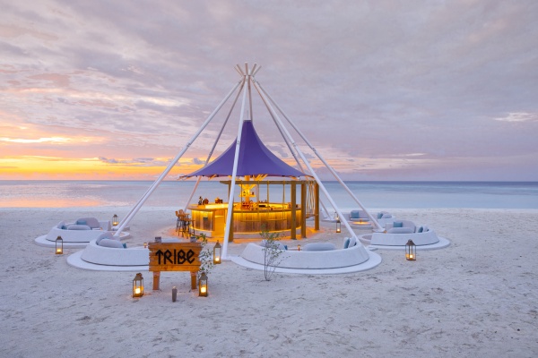 Passport to paradise - Tribe Sunset Bar - Avani+ Fares_副本.jpg