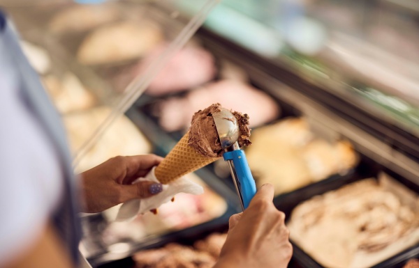 图7 JEAN-PHILIPPE巧克力工坊及冰淇淋吧提供的纯正意式Gelato冰淇淋是夏天的冰凉首选.jpeg
