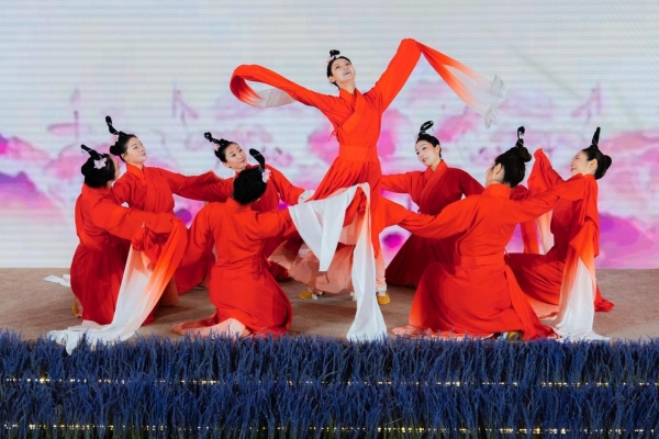 2025北京旅业投资会表演_副本.jpg