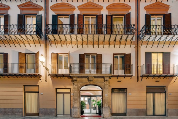 NH Collection Palermo Palazzo Sitano Facade.jpg