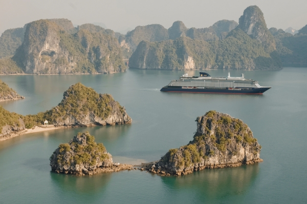 1757765954.jpg Asia Ship KV - EXIII Ha Long Bay, Vietnam_副本.jpg
