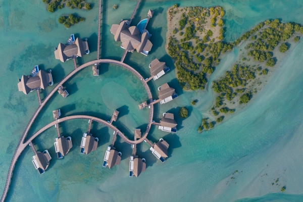Anantara Mina Al Arab Ras Al Khaimah Resort Guest Room Over Water Pool Villa Aerial_副本.jpg