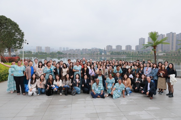 斐济代表团与主要亚洲旅业及媒体伙伴合影.jpg