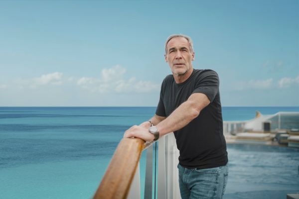 1764856973.jpg 60516_02_Mike_Horn_caribbean_CG (1)_副本.jpg
